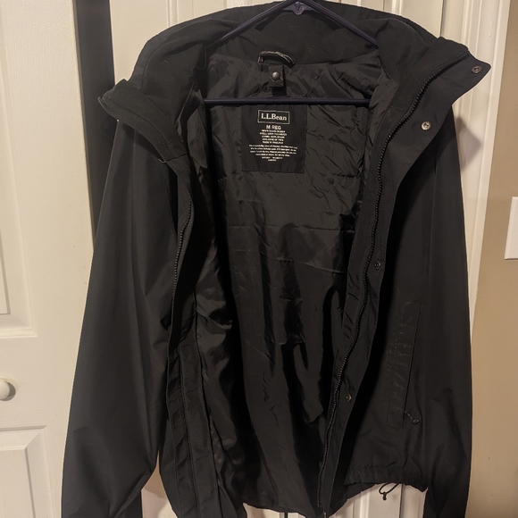 Men's medium LL Bean rain jacket (shell only) - Picture 3 of 3